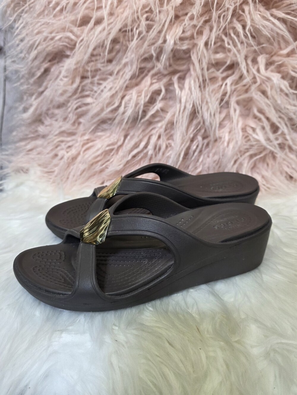 CROCS Sanrah Brown Wedge Sandals with Gold Accent